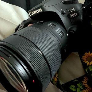 Canon 90D